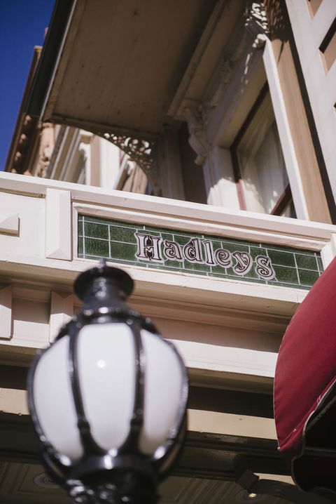 Hadley\'s Orient Hotel - Foster Accommodation 35