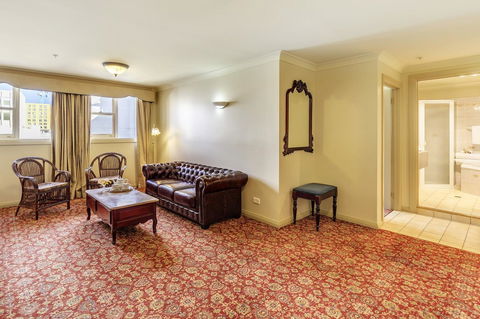 Hadley\'s Orient Hotel - Foster Accommodation 16
