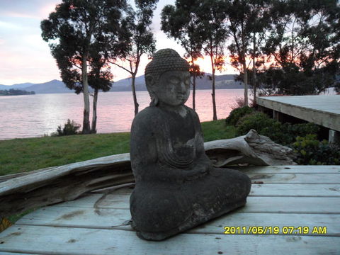 Anchorage Waterfront Retreat - Foster Accommodation 0