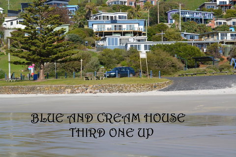 Seascape Beach House - Foster Accommodation 25
