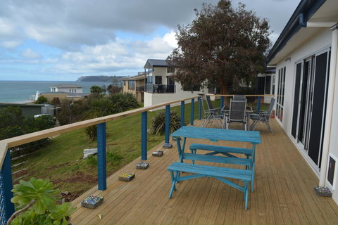 Seascape Beach House - Foster Accommodation 10