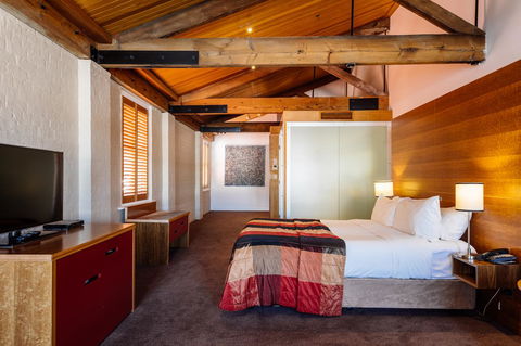 The Henry Jones Art Hotel - Foster Accommodation 25
