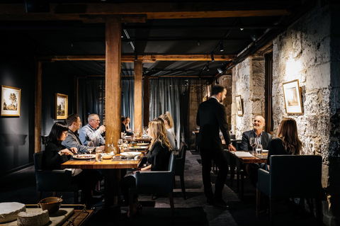 The Henry Jones Art Hotel - Foster Accommodation 13