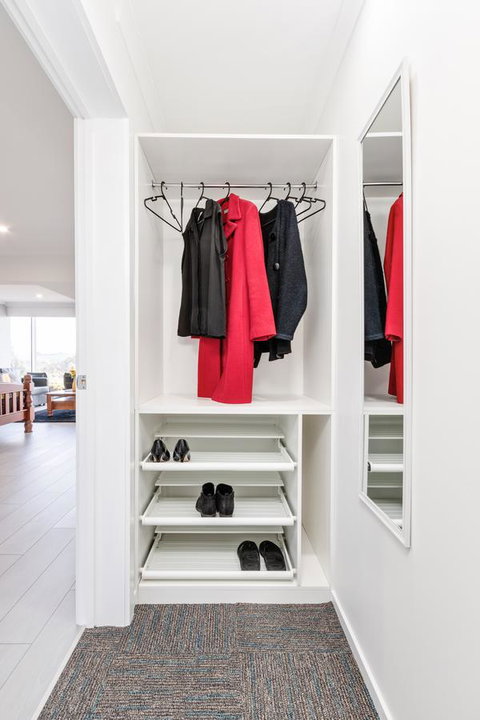 Views Forever - Devonport - Foster Accommodation 10