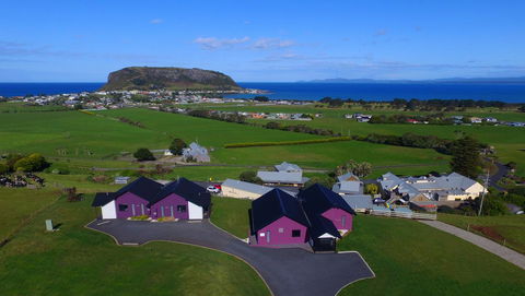 Horizon Deluxe Apartments - Foster Accommodation 12