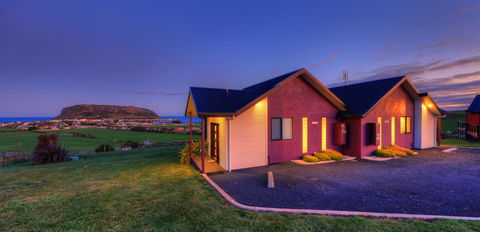 Horizon Deluxe Apartments - Foster Accommodation 6