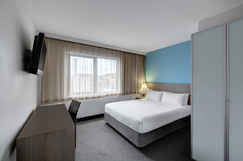 Travelodge Hotel Hobart - Foster Accommodation 12