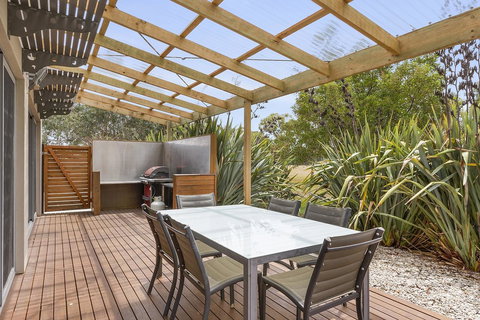 170 Hazards View Drive - Unit 2 - Foster Accommodation 12