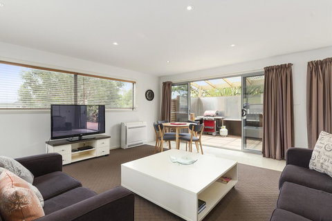 170 Hazards View Drive - Unit 2 - Foster Accommodation 6