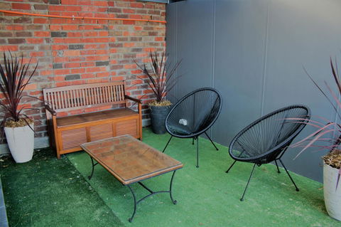 Apartment 5ive - Foster Accommodation 8