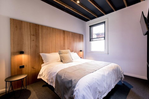 105 Mac Unique Apartments - Foster Accommodation 6