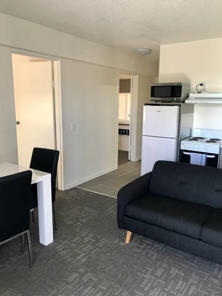 Adina Place Motel Apartments - Foster Accommodation 12