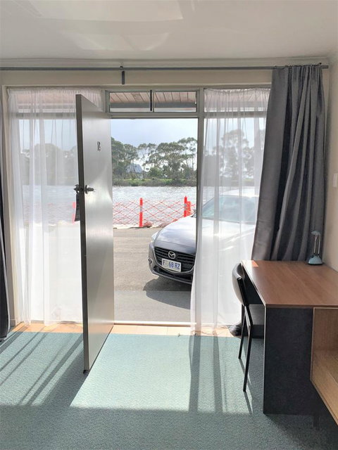 The Waterfront Wynyard - Foster Accommodation 41