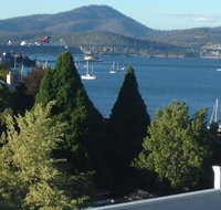 Reflections on the Bay - Foster Accommodation