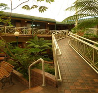 Mayfair Plaza Motel - Foster Accommodation