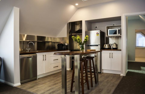 Heathfield Apartments - Foster Accommodation 2