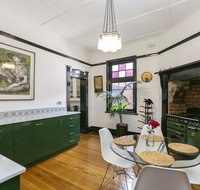 Insomnia on Elizabeth - Foster Accommodation