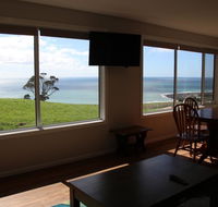 Penguin Seaside Farm - Foster Accommodation