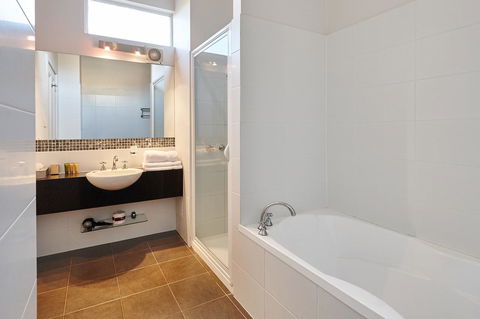 Auldington Hotel - Foster Accommodation 36