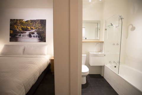 Hotel Launceston - Foster Accommodation 10