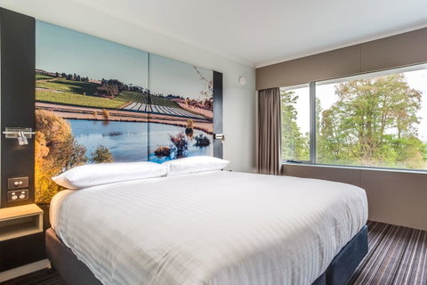Hotel Launceston - Foster Accommodation 2