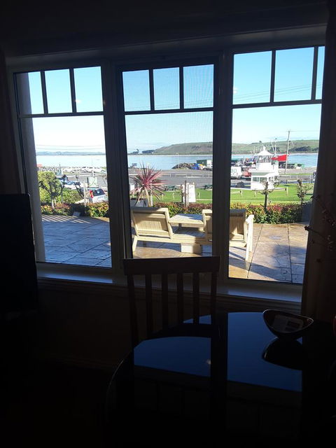 On The Terrace - Foster Accommodation 21