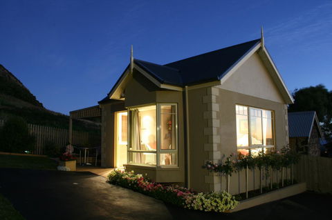 On The Terrace - Foster Accommodation 41