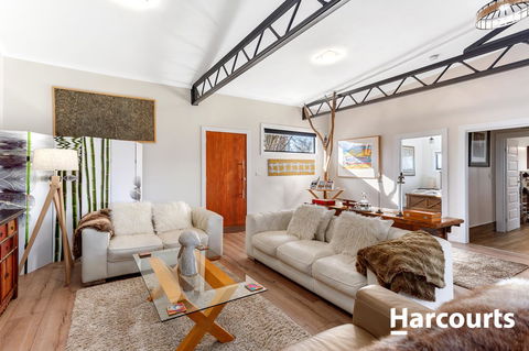 The WeareHouse In Deloraine - Foster Accommodation 13