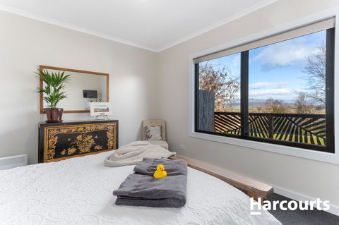The WeareHouse In Deloraine - Foster Accommodation 10