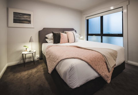 Russell House - Foster Accommodation 8
