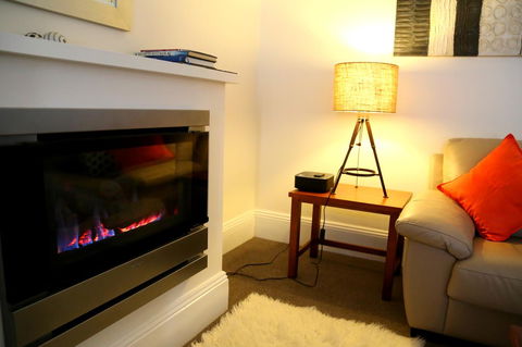 Apartment On King - Free Car - Foster Accommodation 13