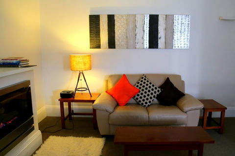 Apartment On King - Free Car - Foster Accommodation 15