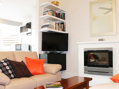 Apartment On King - Free Car - Foster Accommodation 2