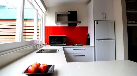 Apartment On King - Free Car - Foster Accommodation 14