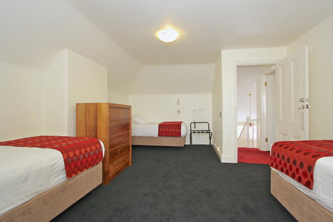 Grosvenor Court Apartments - Foster Accommodation 13
