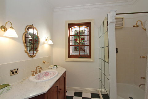 Grosvenor Court Apartments - Foster Accommodation 19