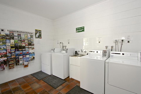 Grosvenor Court Apartments - Foster Accommodation 30