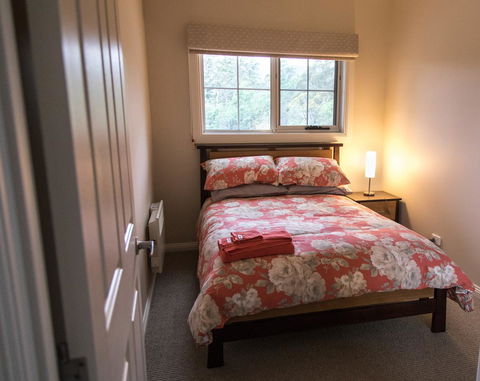 Mountain Blue Guest House - Foster Accommodation 15