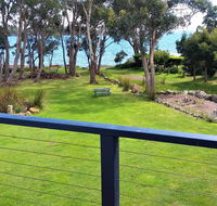 Four Seasons Waterfront Villas - Foster Accommodation