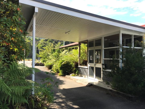 Mount Black Lodge - Foster Accommodation 1