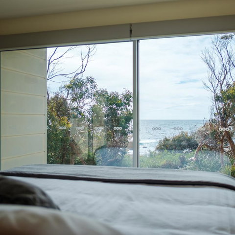 Cod Rock Point - Foster Accommodation 19