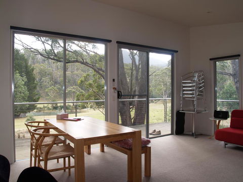 Craggy Peaks Wilderness Cabins - Foster Accommodation 0