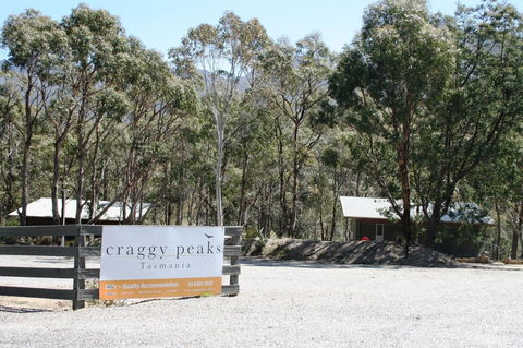 Craggy Peaks Wilderness Cabins - Foster Accommodation 13