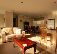 Hobart Villa - Foster Accommodation