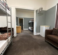 Newcastle Hotel - Foster Accommodation