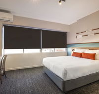 Nightcap at Ocean Beach Hotel - Foster Accommodation