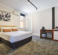 Nightcap at Regents Park Hotel - Foster Accommodation