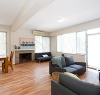 Nights on Broadway - Close to River UWA  Hospitals - Foster Accommodation