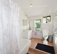 Nimbin waterfall retreat - Foster Accommodation