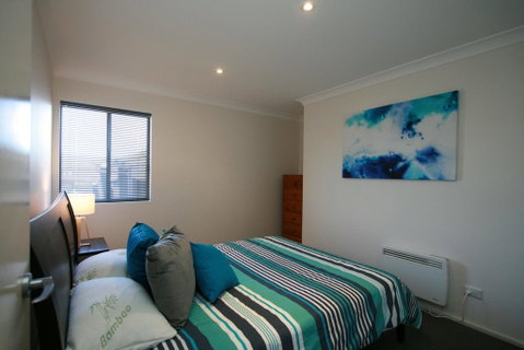 Northstar 9/17 Kirwan Close - Foster Accommodation 2